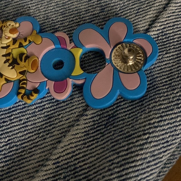 DIDNEY WINNIE THE POOH rubber flower bracelet too piglet eyor tigger free - Picture 4 of 6